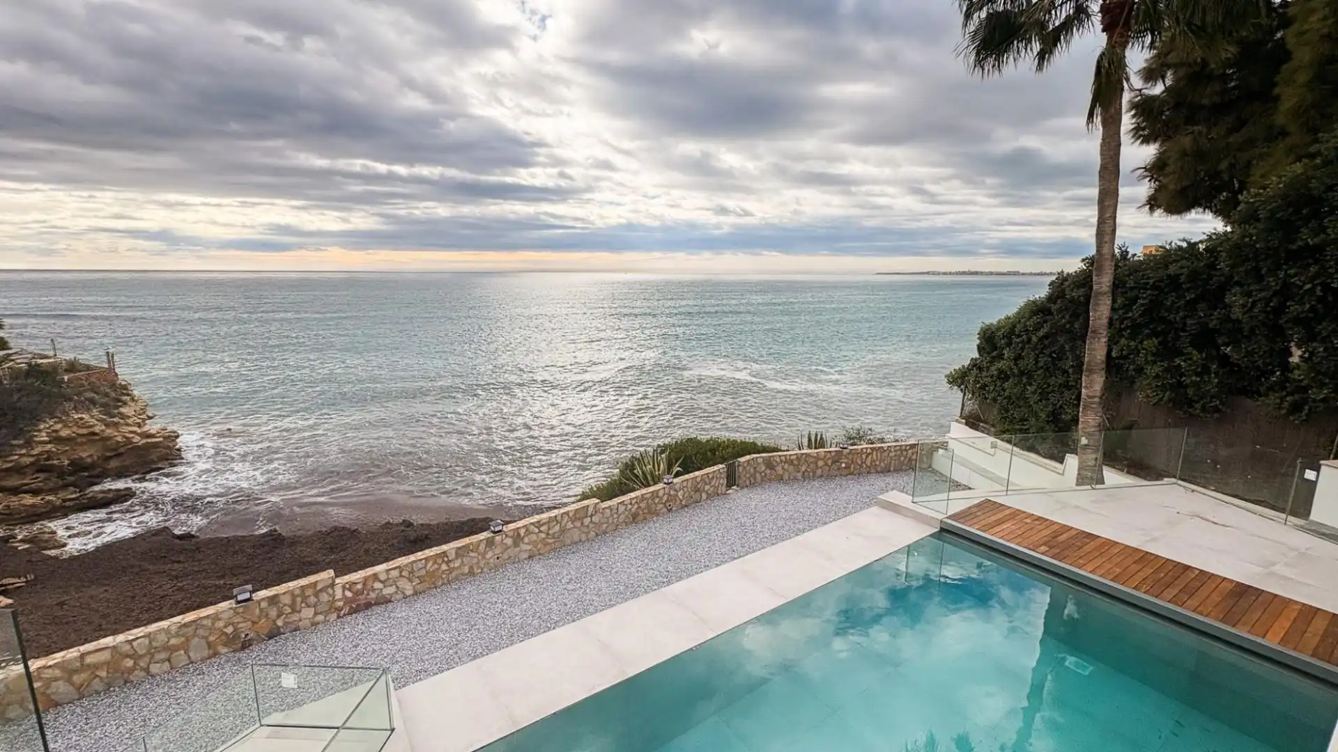 Piscina de Casa o chalet en venta en El Campello con Aire acondicionado, Calefacción y Jardín privado