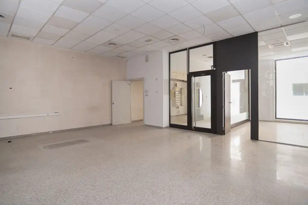 Local comercial de lloguer a C/ Jerónimo Santa Fe, imagen 5