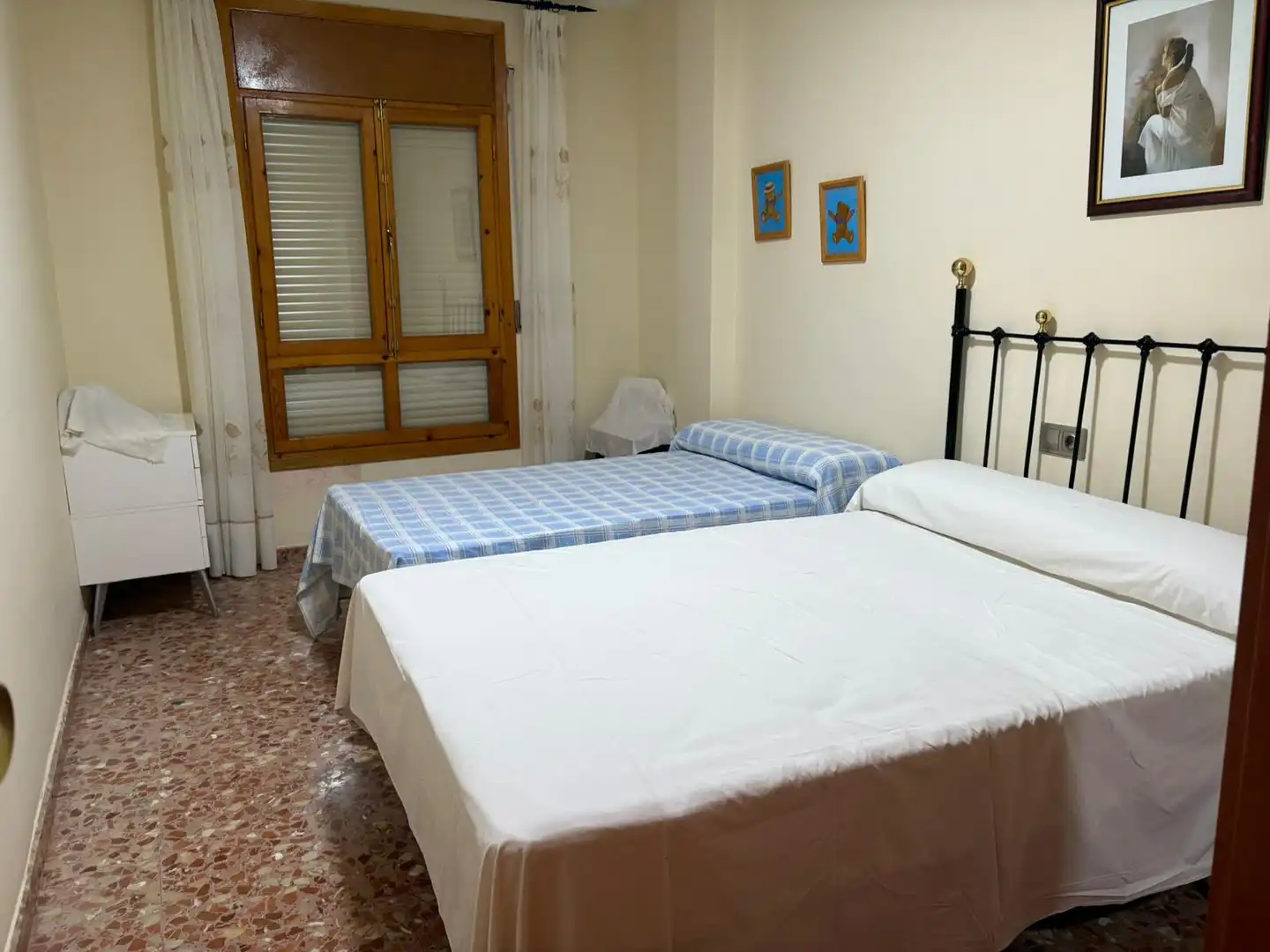 Habitación de Piso en venta en Cuevas del Campo con Amueblado y Balcón