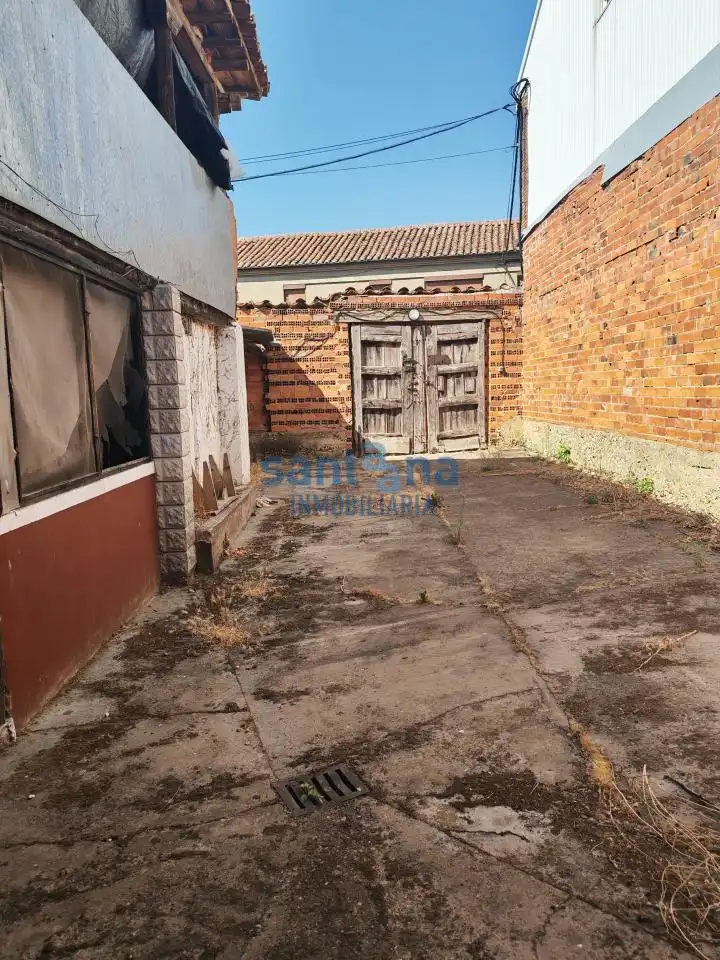 Aparcament de Casa o xalet en venda en Turcia amb Jardí privat, Terrassa i Traster