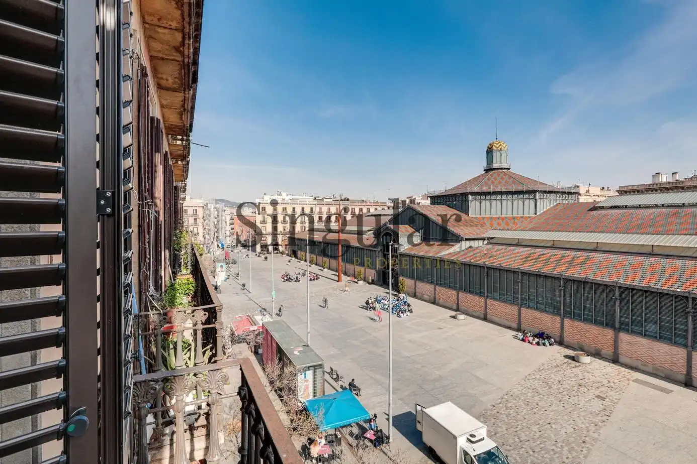 Vista exterior de Piso en venta en Barcelona con Aire acondicionado, Calefacción y Parquet