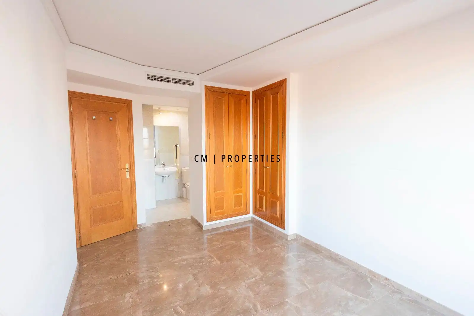 Habitación de Piso en venta en Valencia con Aire acondicionado, Calefacción y Terraza