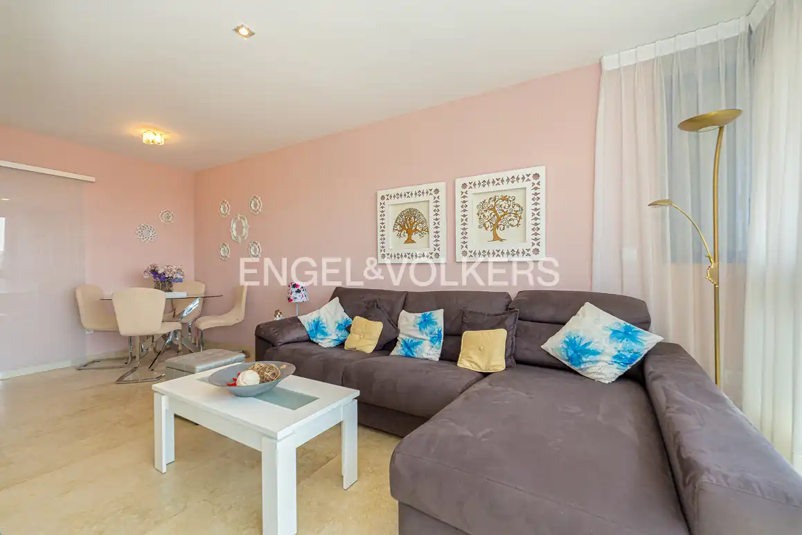 Living room of Apartments for sale in Benidorm  with Air Conditioner and Community pool