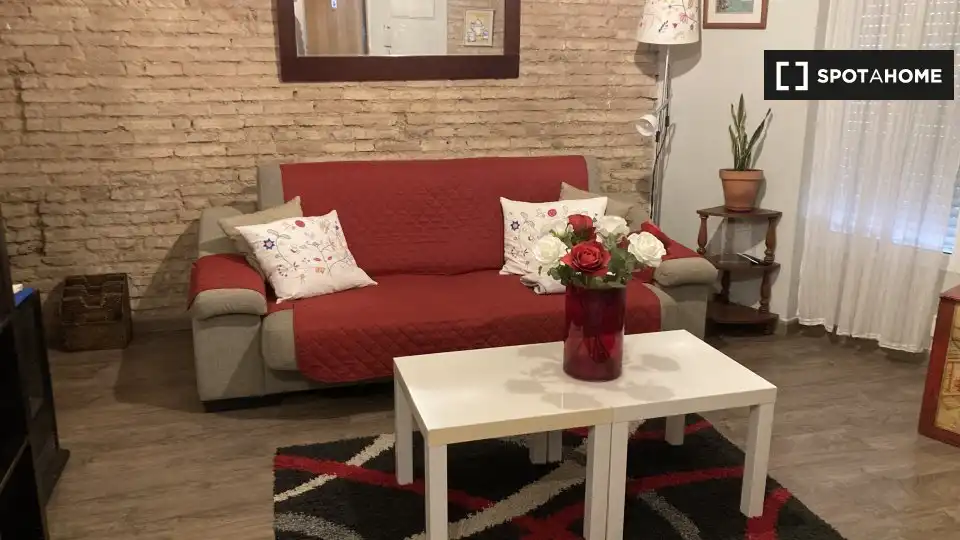 Flat with terrace to rent in L'Eixample