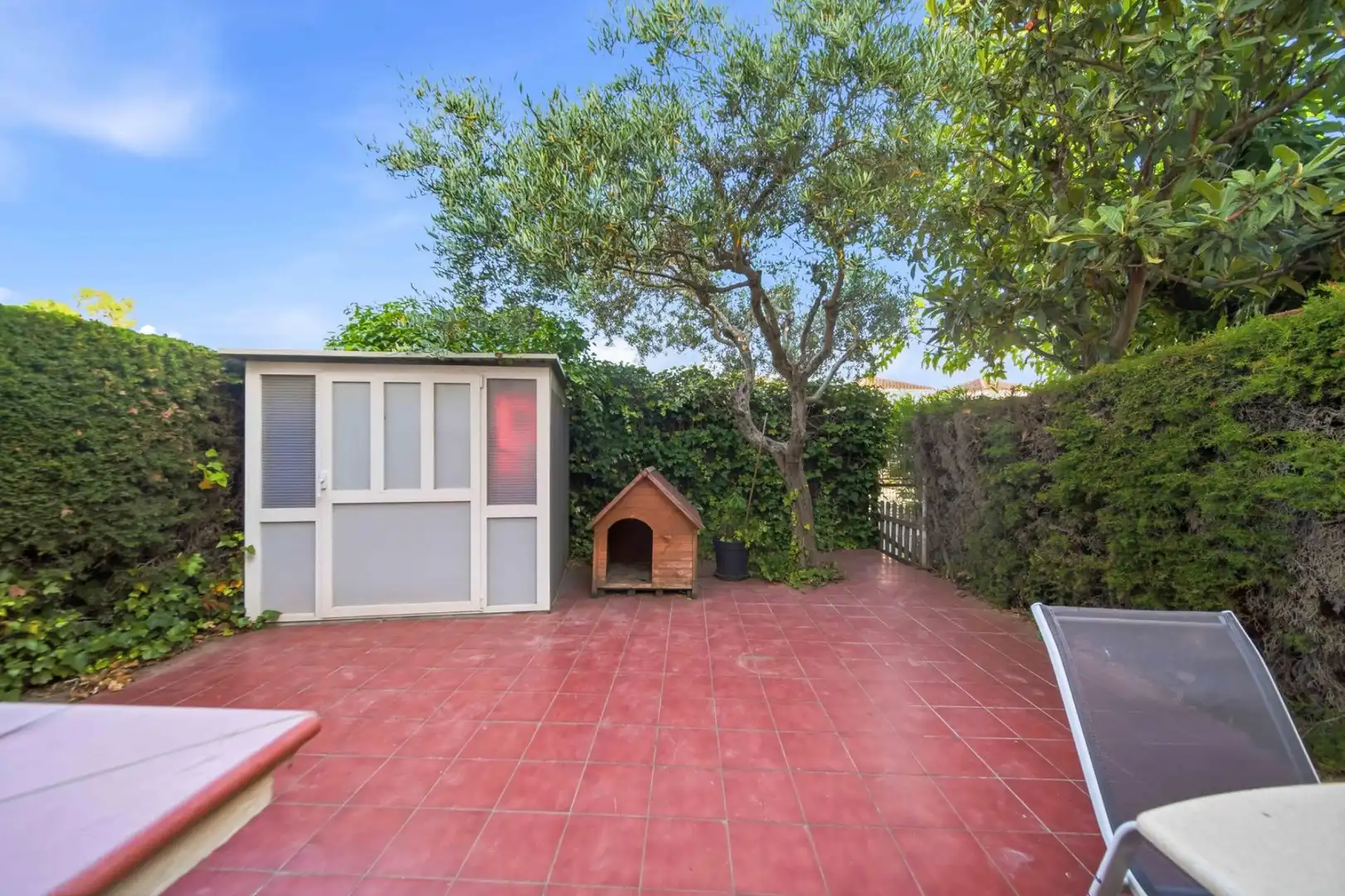 Garden of Houses for sale in Roses
