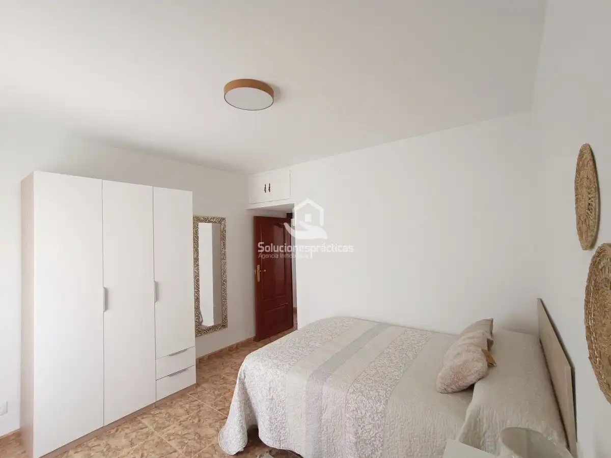 Schlafzimmer von Wohnung zur Miete in Martos mit Klimaanlage, Heizung und Terrasse