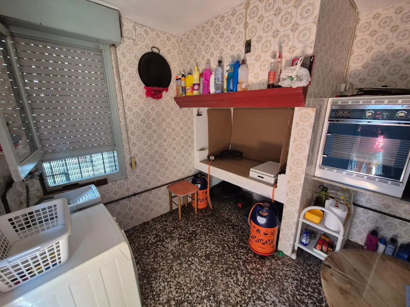 Cuina de Casa o xalet en venda en Elda amb Jardí privat, Terrassa i Traster