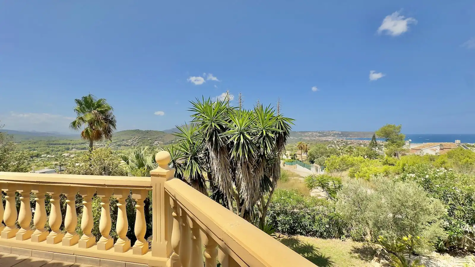 Exterior view of Houses for sale in Jávea / Xàbia  with Heating, Private garden and Terrace