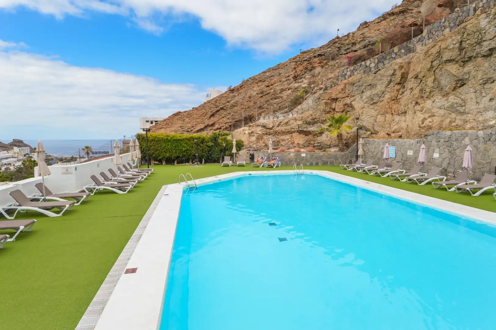 Piscina de Apartament en venda en Mogán amb Terrassa, Moblat i Piscina comunitària
