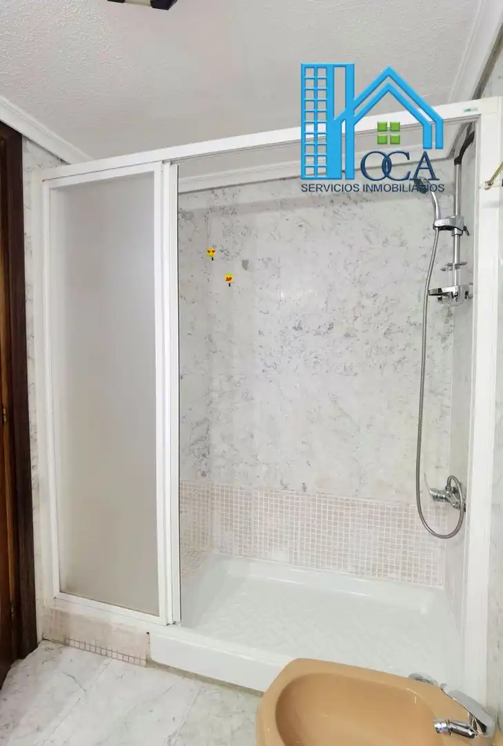 Flat for sale in Calle de los Arrayanes, Aluche