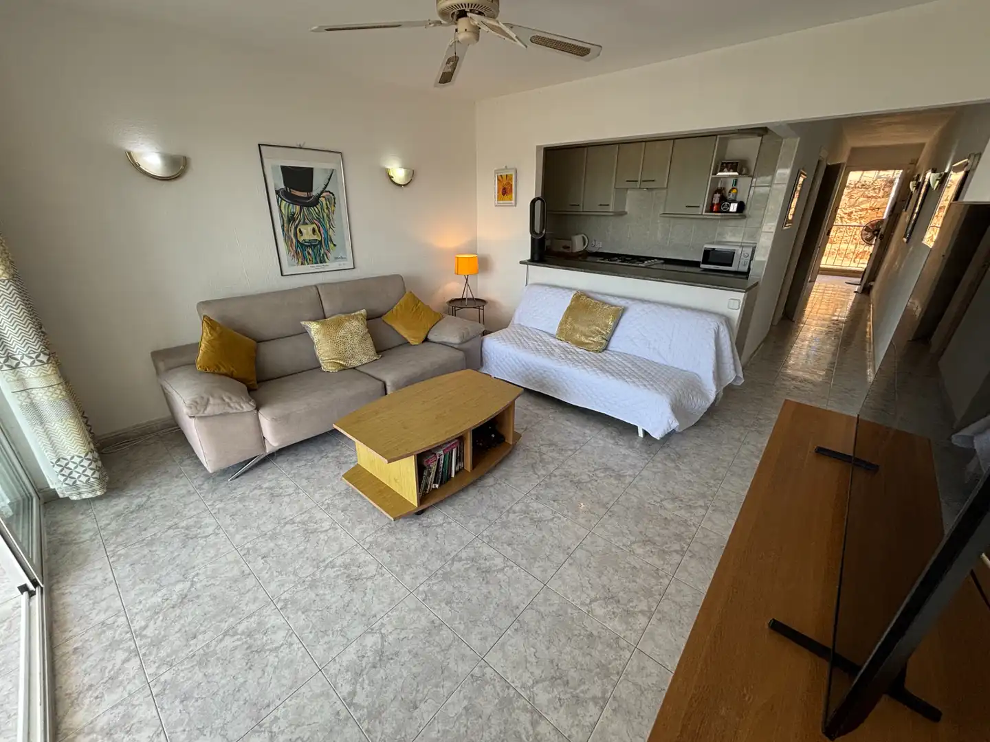 Living room of Flat for sale in Calvià  with Terrace, Furnished and Oven