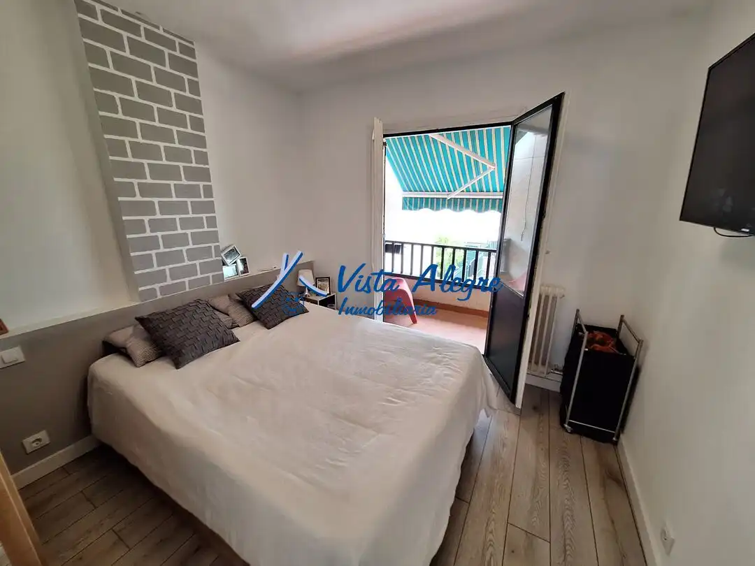 Schlafzimmer von Einfamilien-Reihenhaus zum Verkauf in Haro mit Klimaanlage, Heizung und Terrasse
