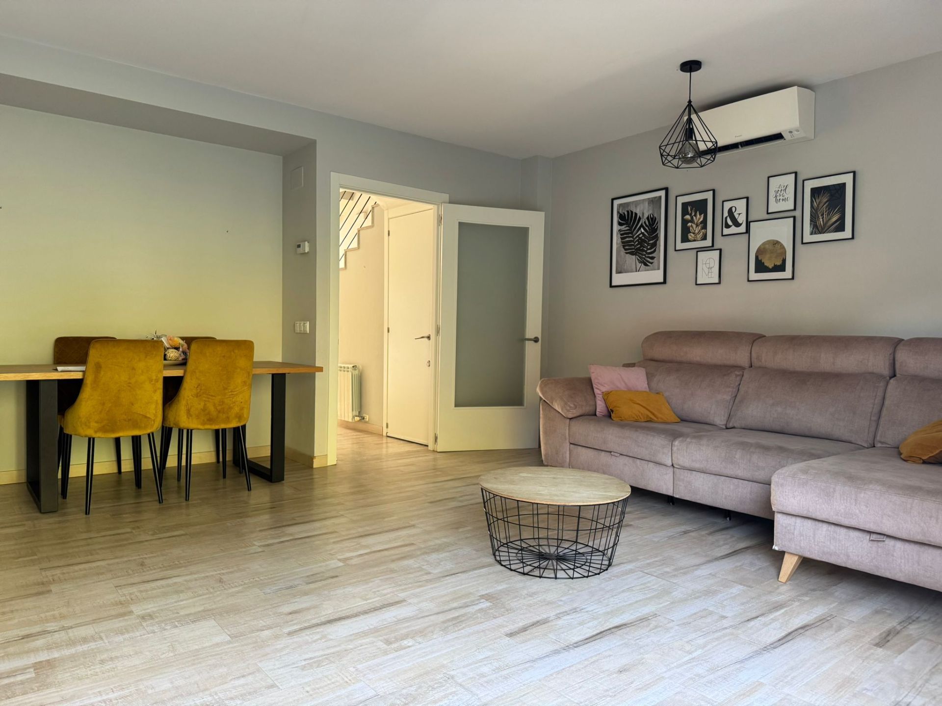 Single-family semi-detached for sale