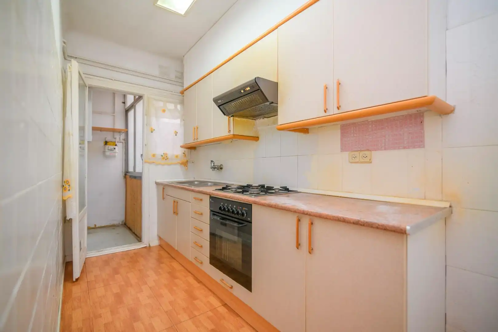 Kitchen of Flat for sale in Manresa  with Heating and Alarm