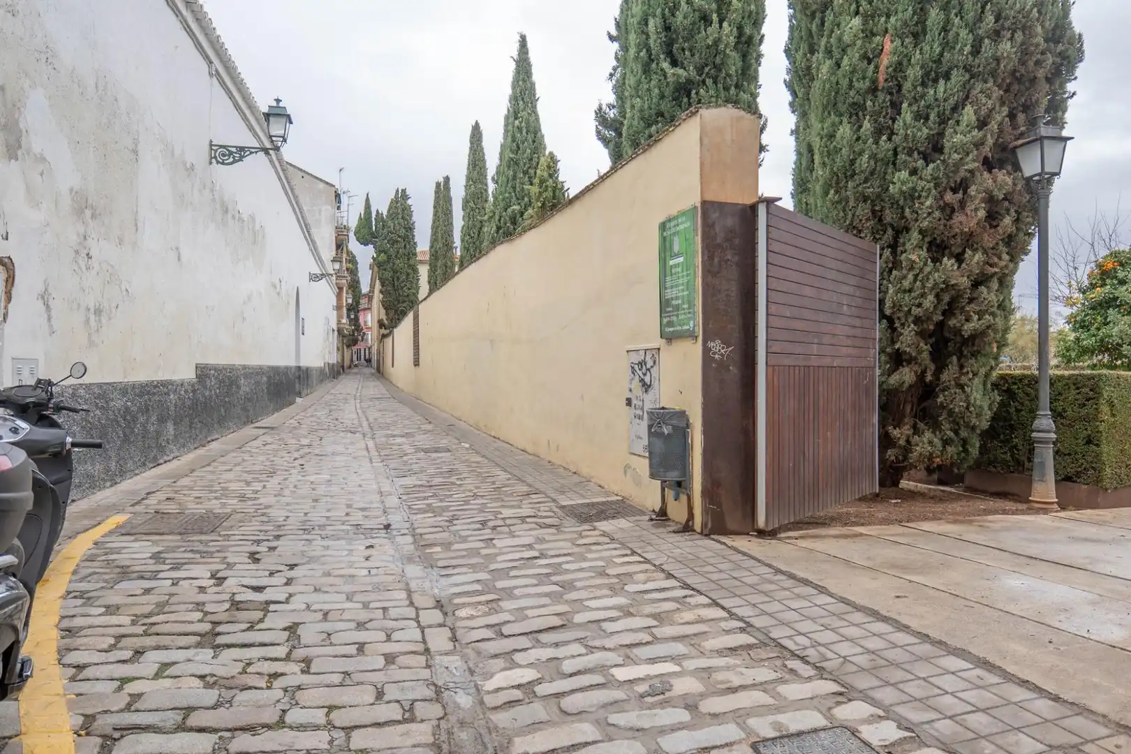 Vista exterior de Piso en venta en Granada con Calefacción