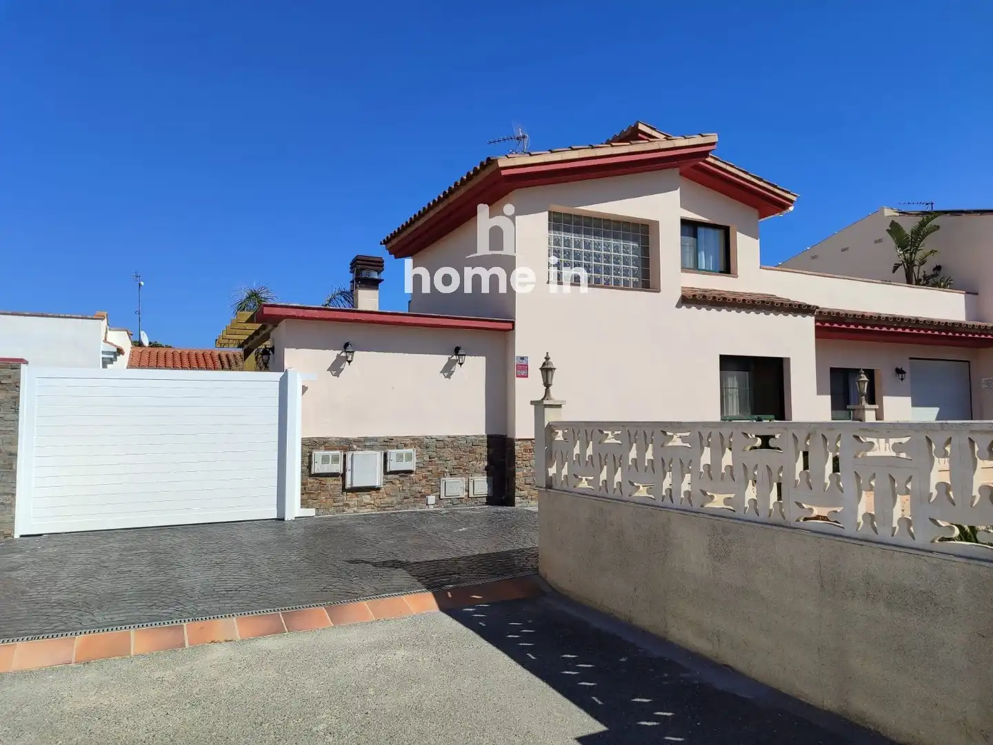 Vista exterior de Casa o chalet en venta en Deltebre con Aire acondicionado, Terraza y Trastero
