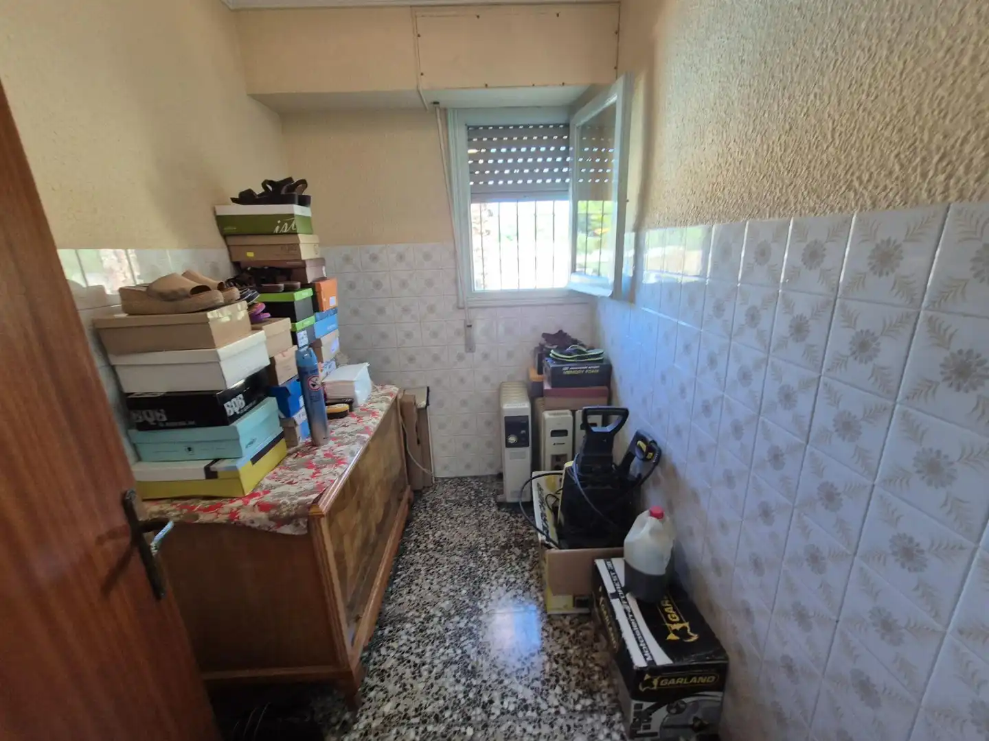 Cuina de Casa o xalet en venda en Elda amb Jardí privat, Terrassa i Traster
