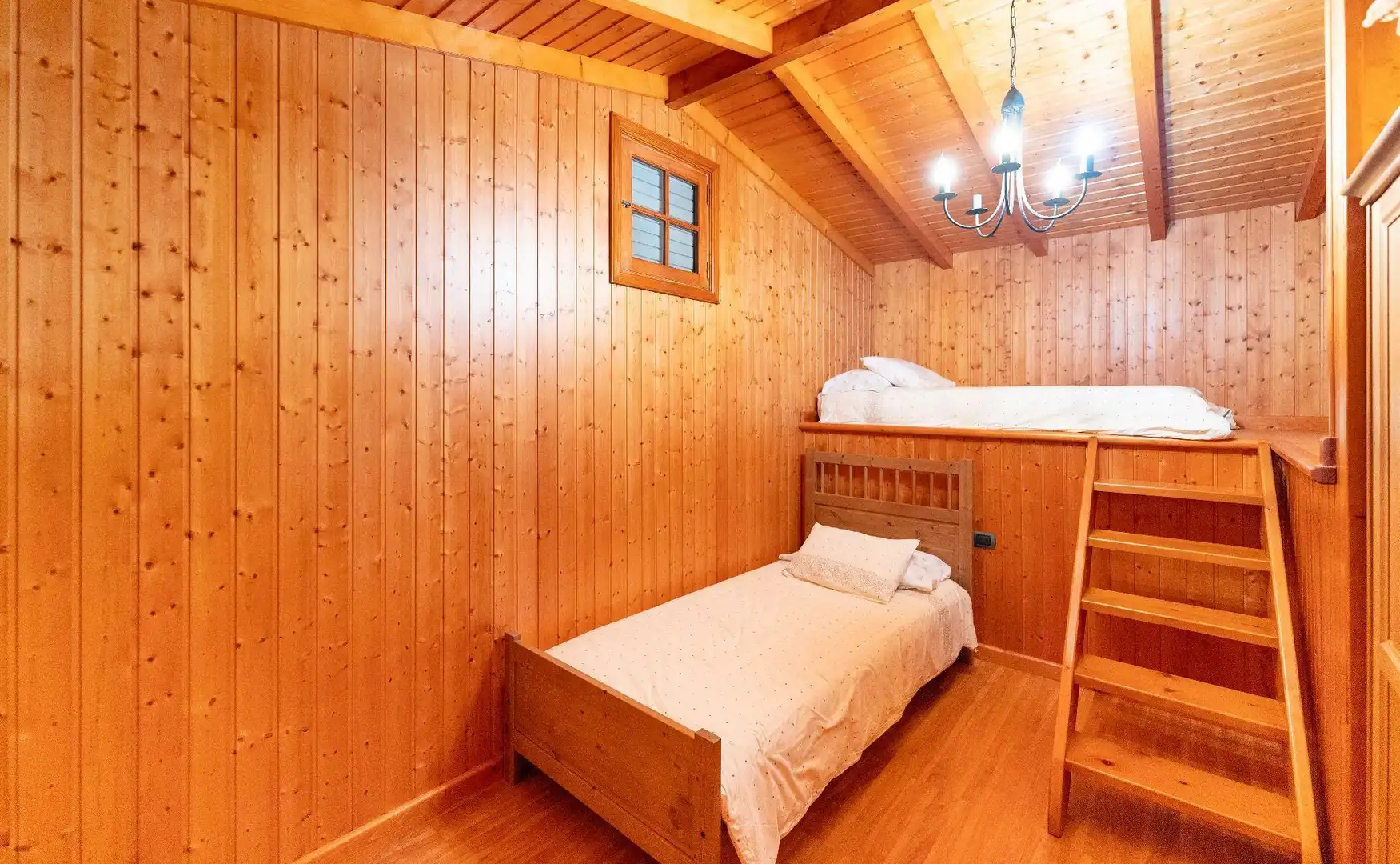 Bedroom of Houses for sale in La Orotava  with Heating, Private garden and Storage room