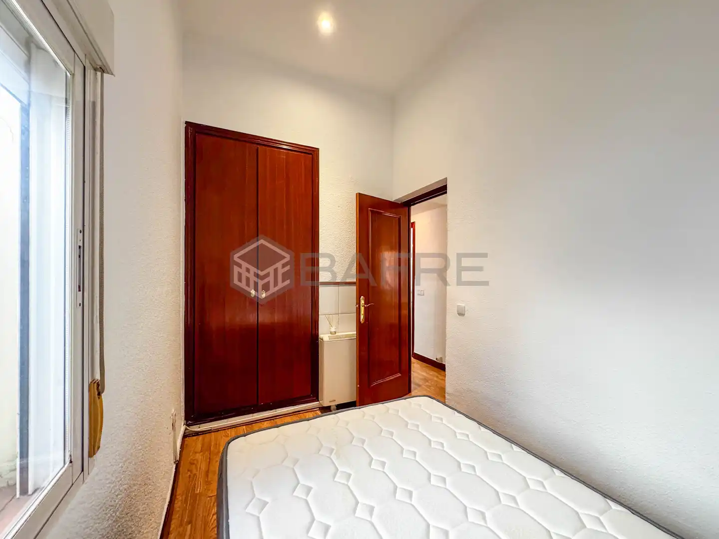 Bedroom of Flat for sale in Madrid