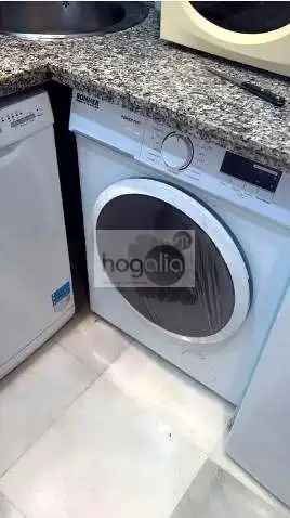 Piso de alquiler en Sevilla con Aire acondicionado, Amueblado y Balcón