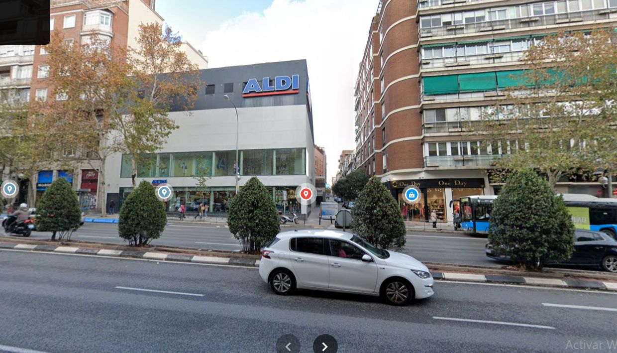Exterior view of Premises for sale in  Madrid Capital  with Alarm