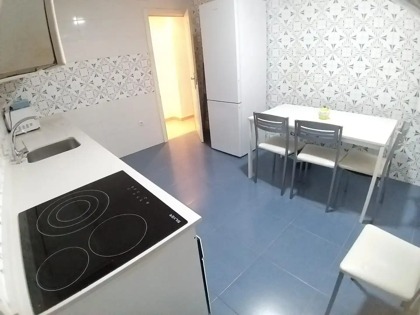 Cocina de Piso de alquiler en Alicante / Alacant con Aire acondicionado, Calefacción y Terraza