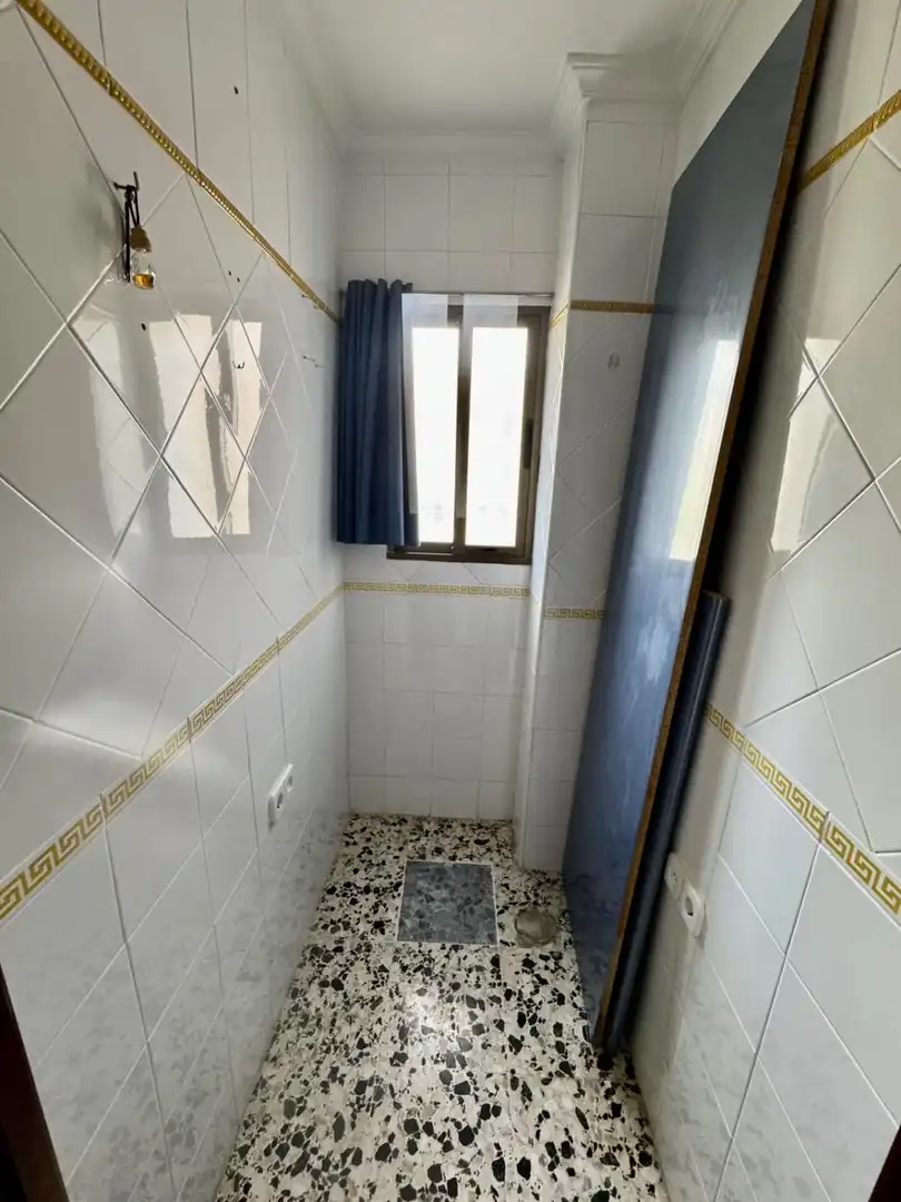 Bany de Pis en venda en La Rinconada amb Aire condicionat i Traster