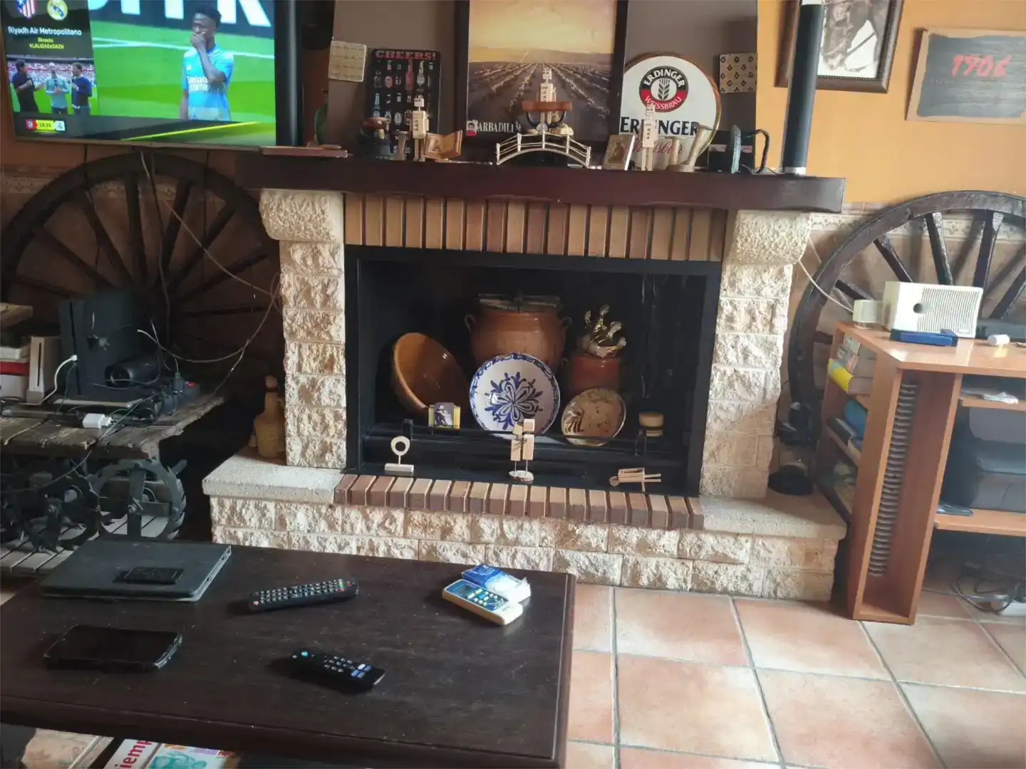Sala d'estar de Casa o xalet en venda en Villanueva de Algaidas amb Aire condicionat i Balcó
