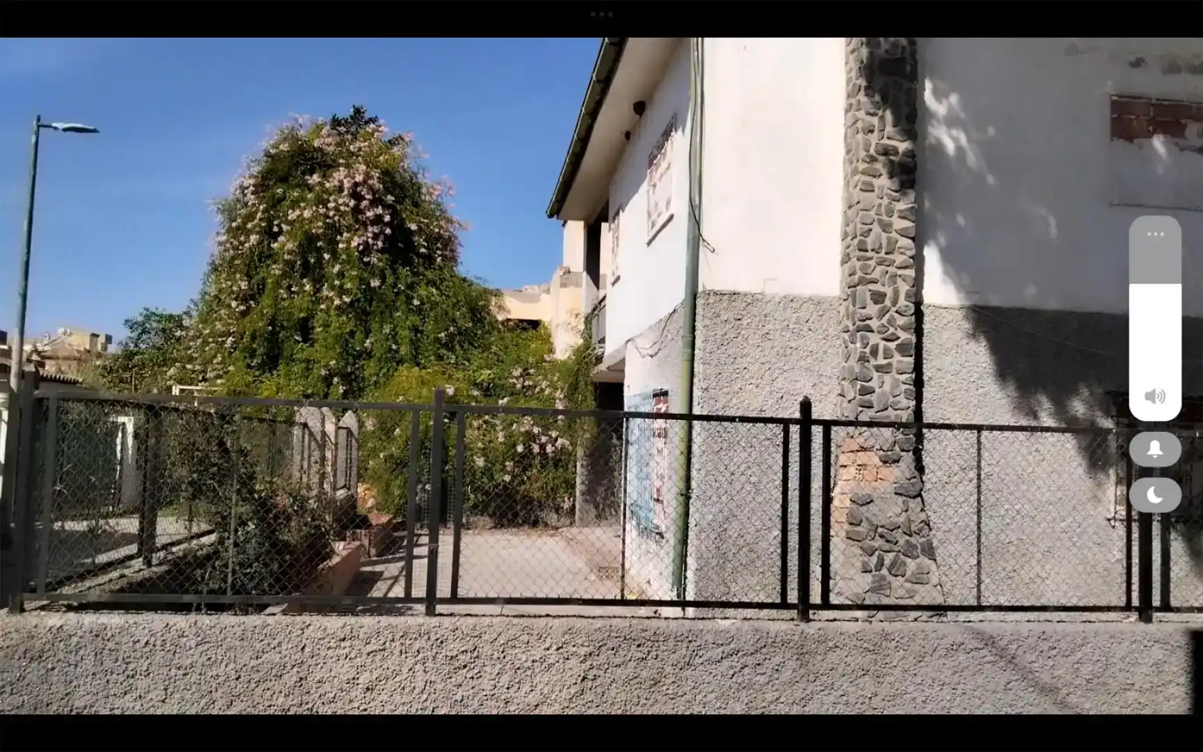 Vista exterior de Casa o xalet en venda en Motril amb Jardí privat