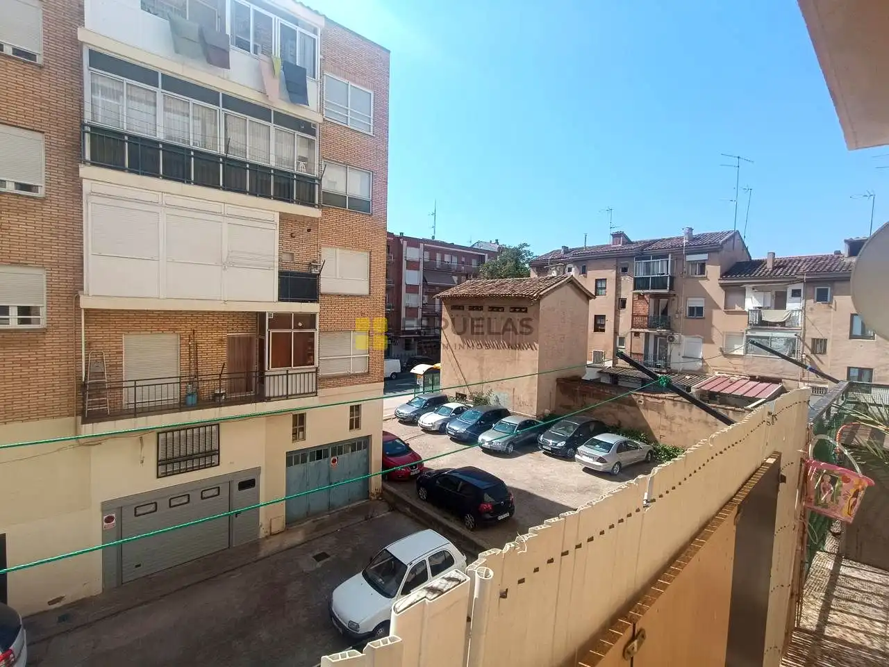Vista exterior de Piso en venta en Arnedo con Trastero y Balcón