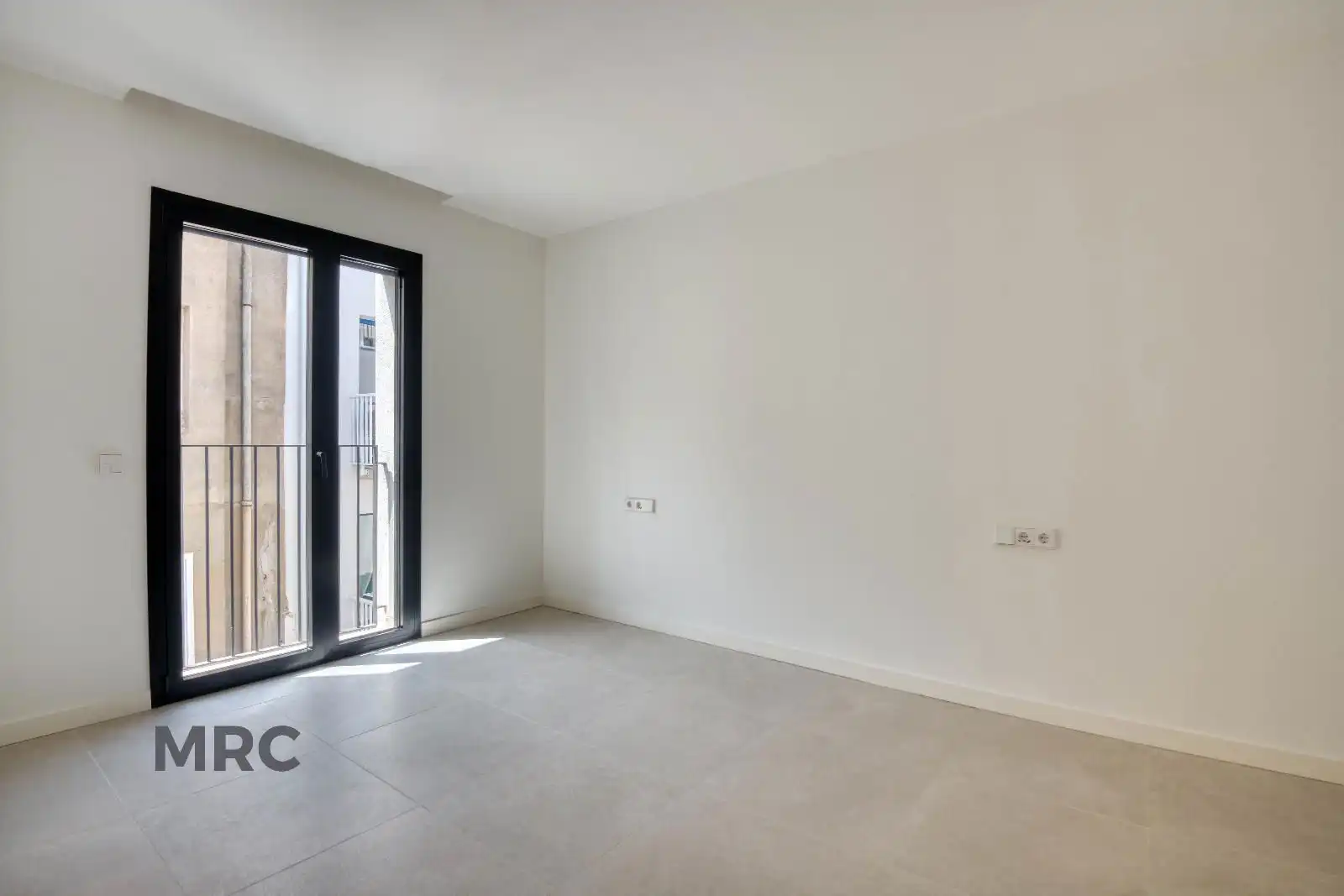 Dormitori de Pis en venda en L'Escala amb Aire condicionat i Terrassa