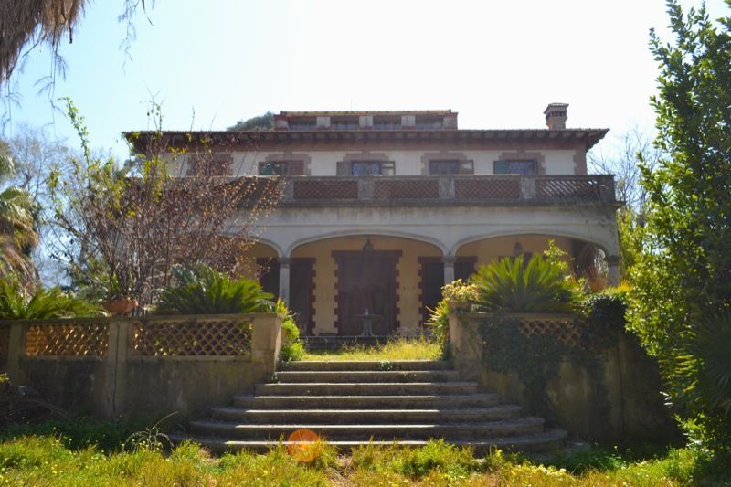 Vista exterior de Finca rústica en venda en Dénia amb Jardí privat, Terrassa i Piscina