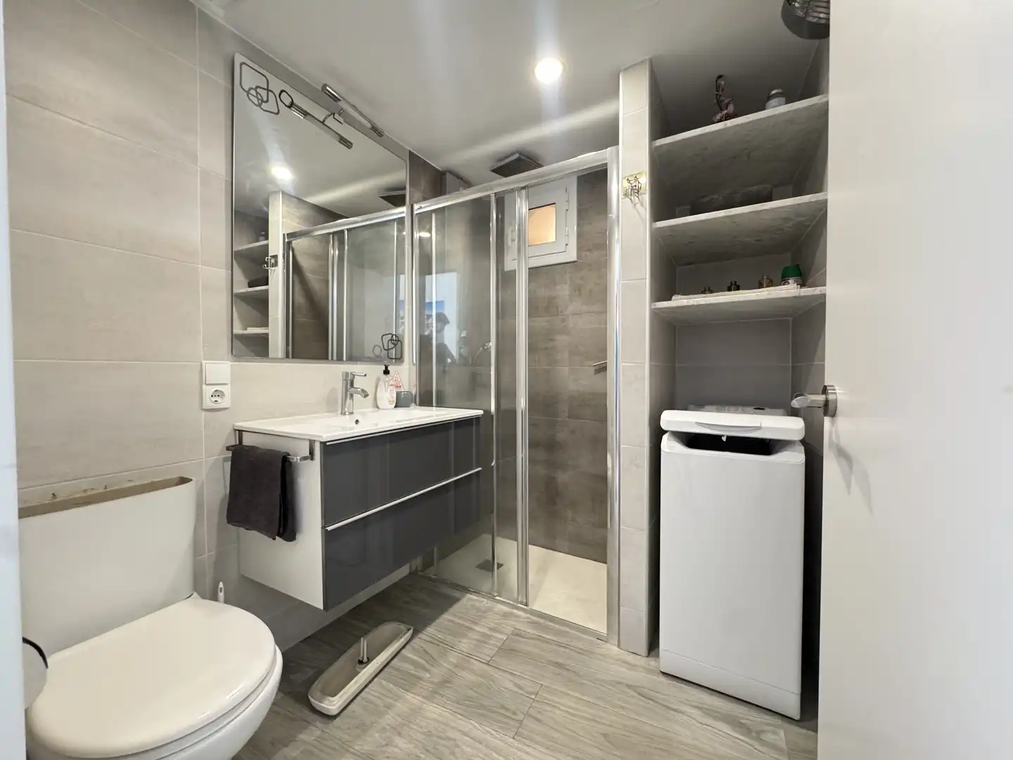 Bathroom of Flat for sale in Begur