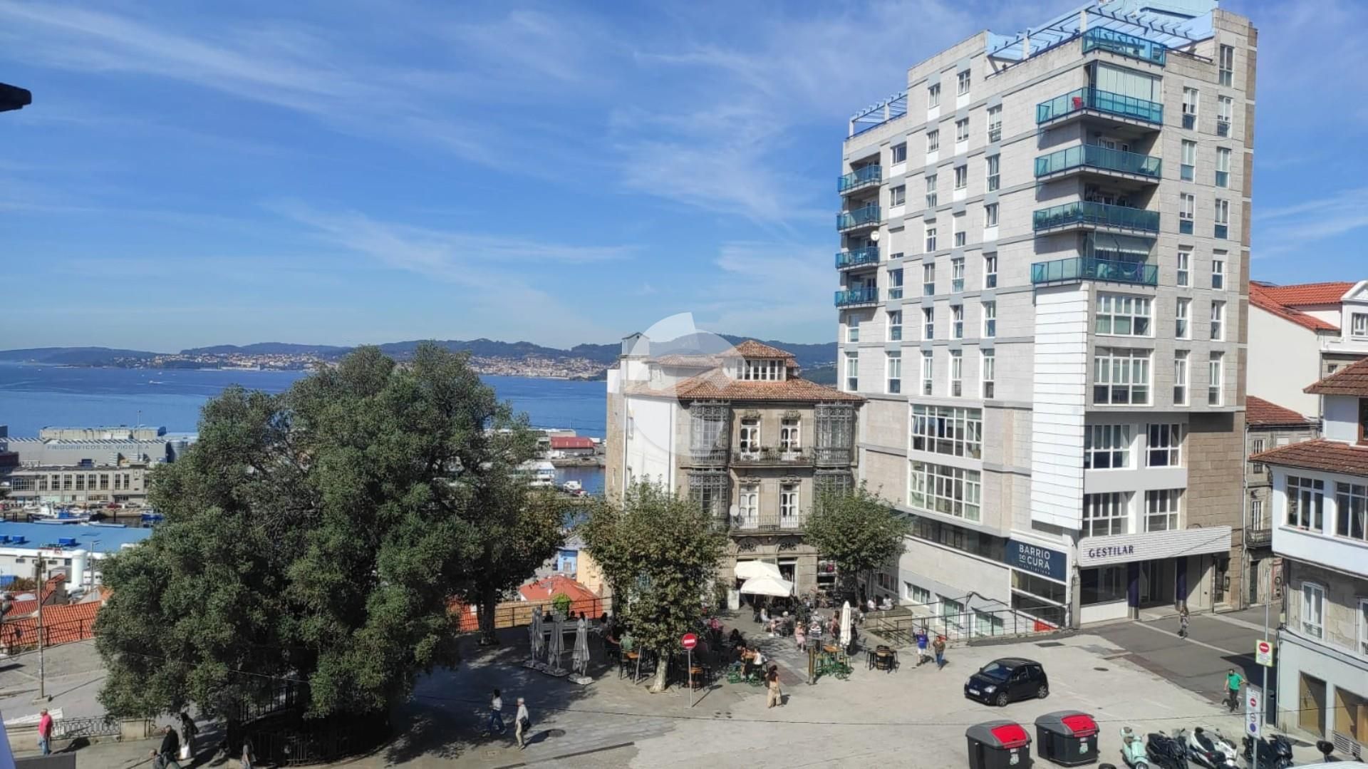 Exterior view of Duplex to rent in Vigo 