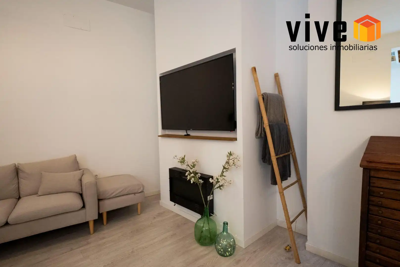 Sala de estar de Casa o chalet en venta en Sevilla con Aire acondicionado, Calefacción y Jardín privado