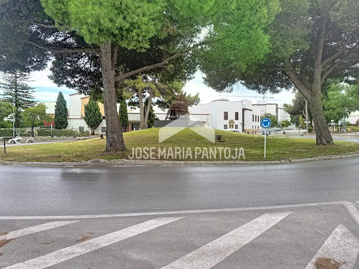 Vista exterior de Pis en venda en Jerez de la Frontera amb Aire condicionat, Jardí privat i Parquet