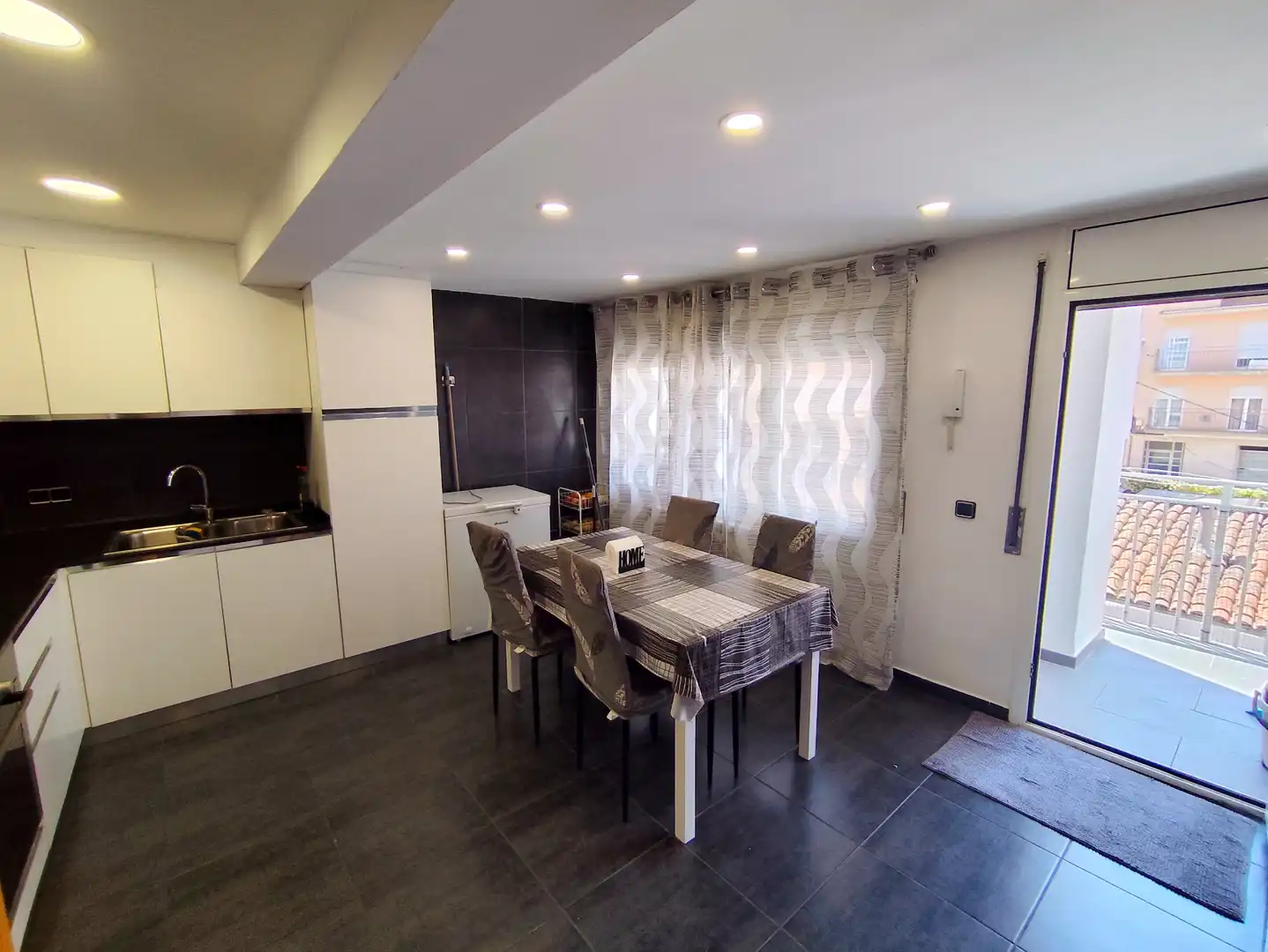 Comedor de Piso en venta en Vilanova del Camí con Calefacción, Terraza y Trastero