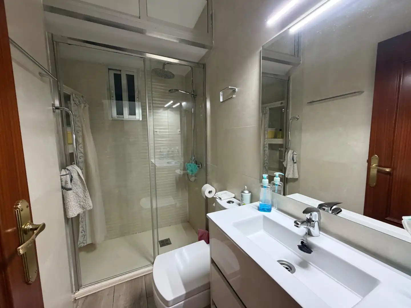 Badezimmer von Wohnung zur Miete in Leganés
