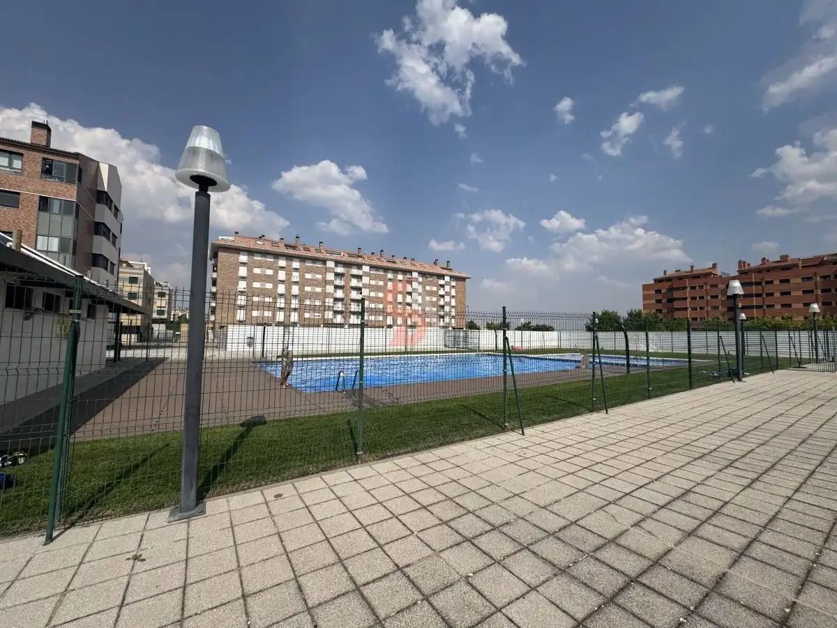 Wohnung zur Miete in JUAN DE LA CIERVA, Aranzana