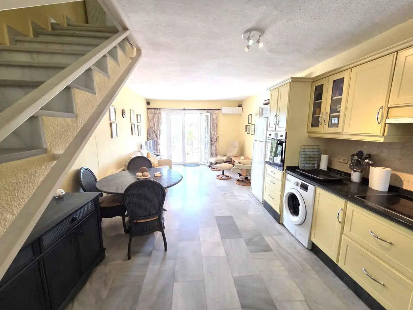 Apartament amb piscina en venda a Calahonda, imagen 5
