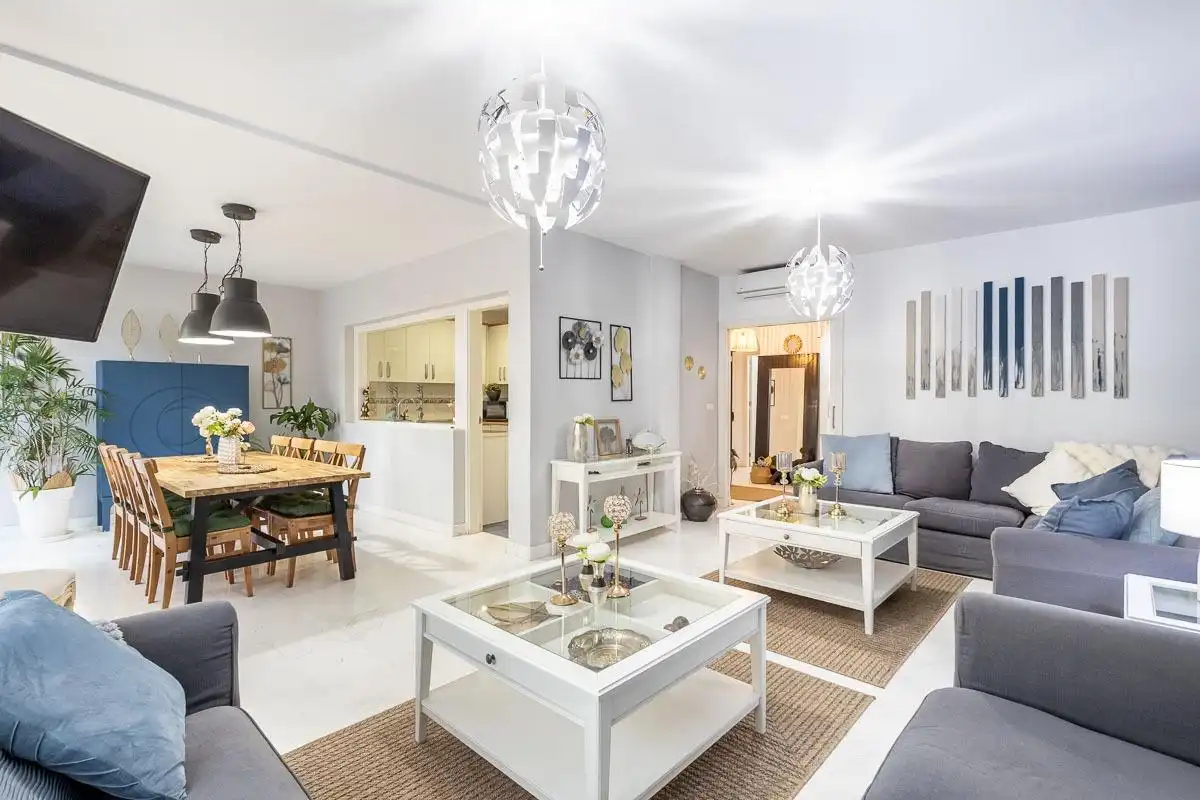 Sala de estar de Casa adosada en venta en Motril con Terraza, Balcón y Piscina comunitaria