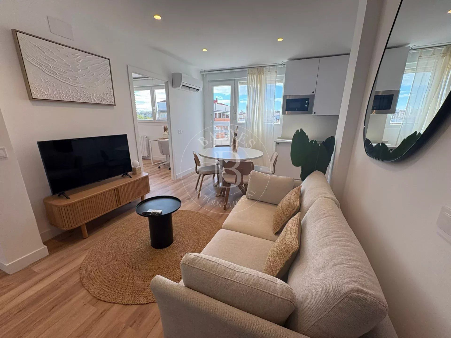 Living room of Attic to rent in  Madrid Capital  with Air Conditioner, Heating and Terrace