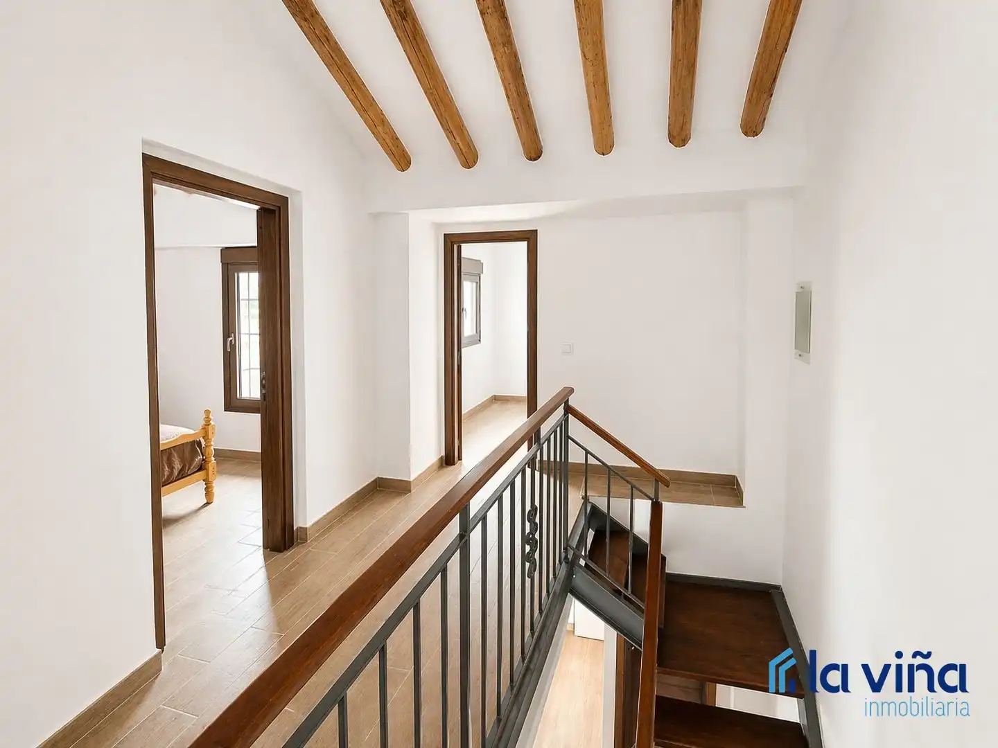 Houses for sale in Cuevas Bajas  with Swimming Pool and Furnished