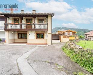 Exterior view of House or chalet for sale in Torrelavega   with Heating, Private garden and Terrace