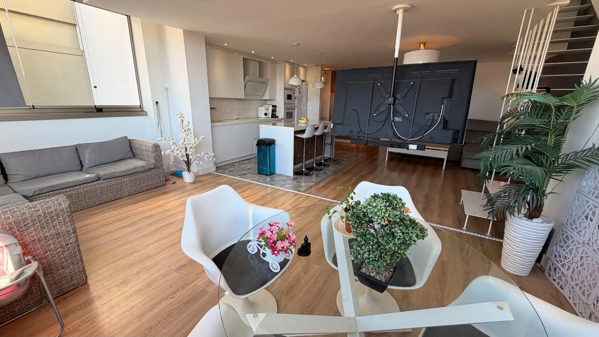 Wohnzimmer von Dachboden zum Verkauf in Elche / Elx mit Heizung, Terrasse und Abstellraum