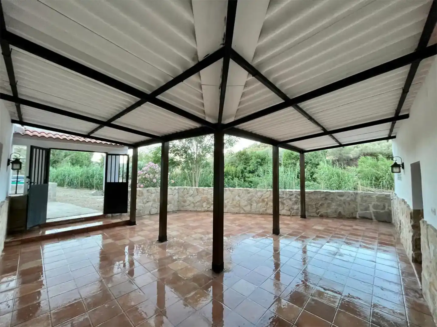 Terrassa de Pis en venda en Loja amb Jardí privat, Traster i Piscina