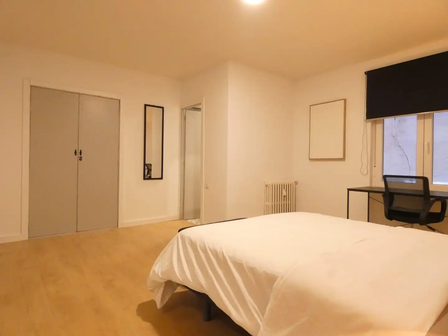 Zimmer in Calle de Eduardo Marquina, 14, Centro