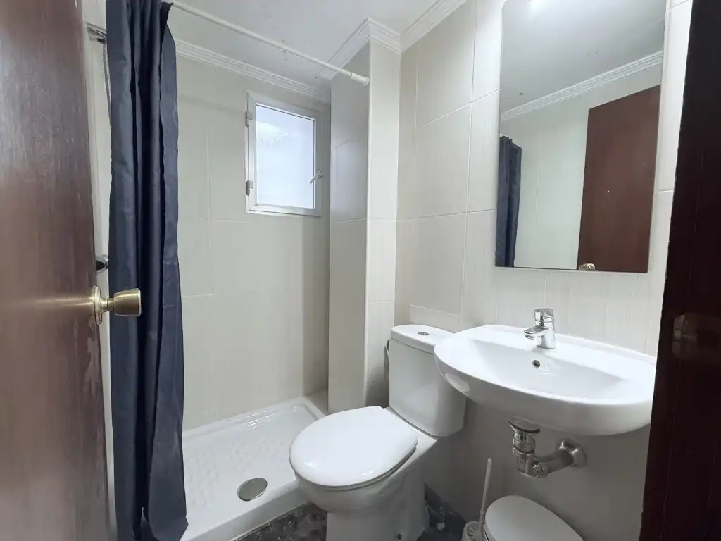 Bathroom of Flat for sale in Córdoba