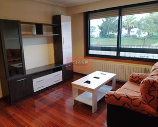 Living room of Apartment to rent in Ourense Capital   with Heating, Parquet flooring and Furnished