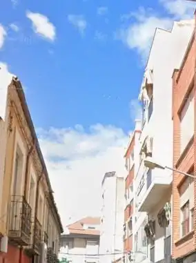 Flat with lift for sale in Valdepeñas